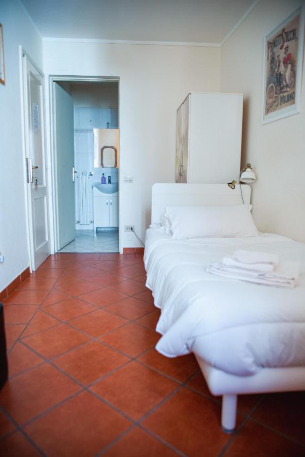 Al Cardinale Rooms & Studios Lucca Exterior photo