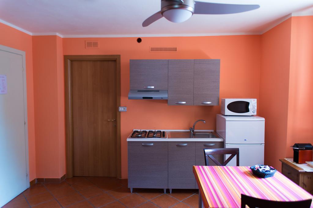 Al Cardinale Rooms & Studios Lucca Exterior photo