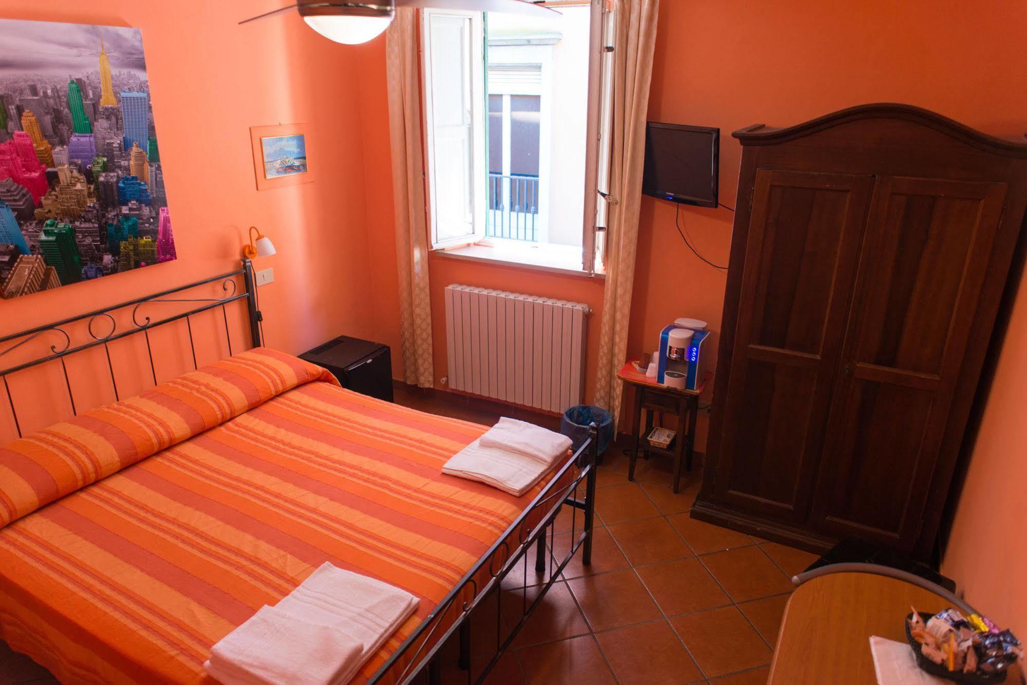 Al Cardinale Rooms & Studios Lucca Exterior photo