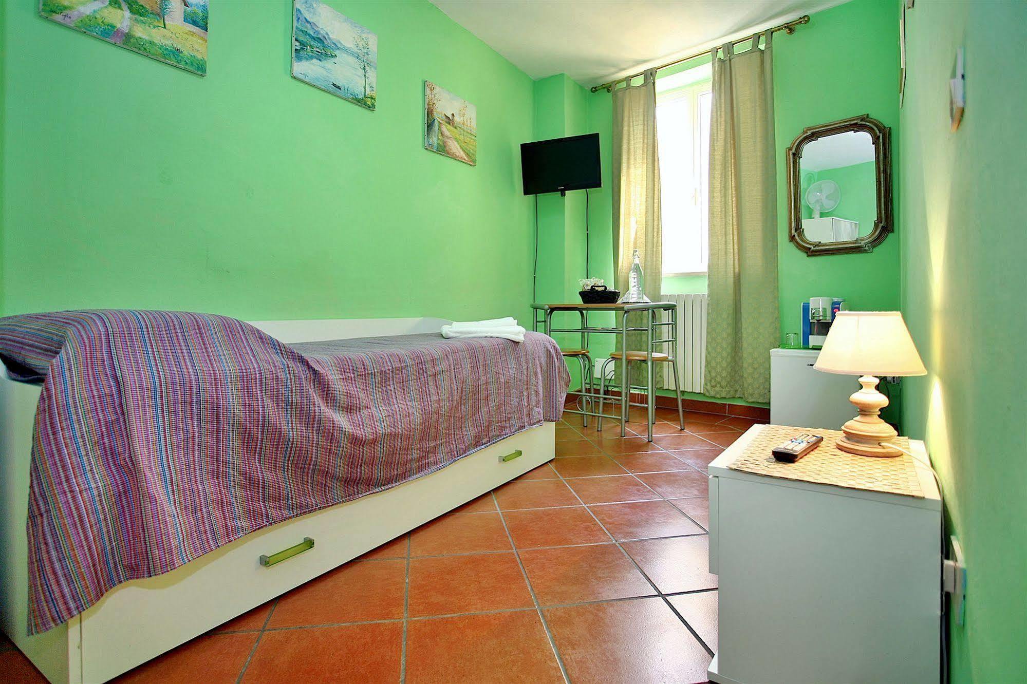 Al Cardinale Rooms & Studios Lucca Exterior photo